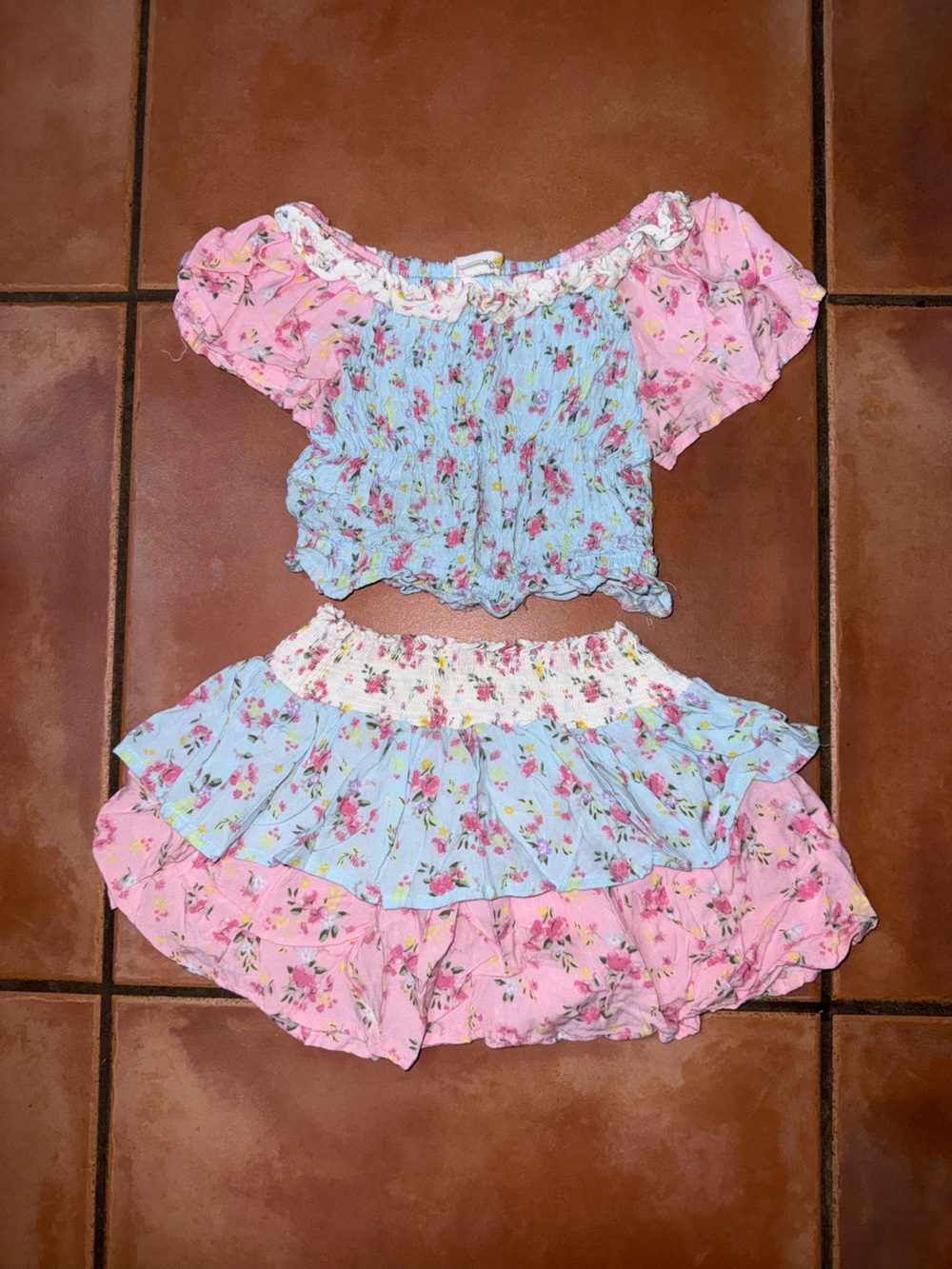 Girls Floral Two-Piece Ruffle Set in Pink and Light Blue